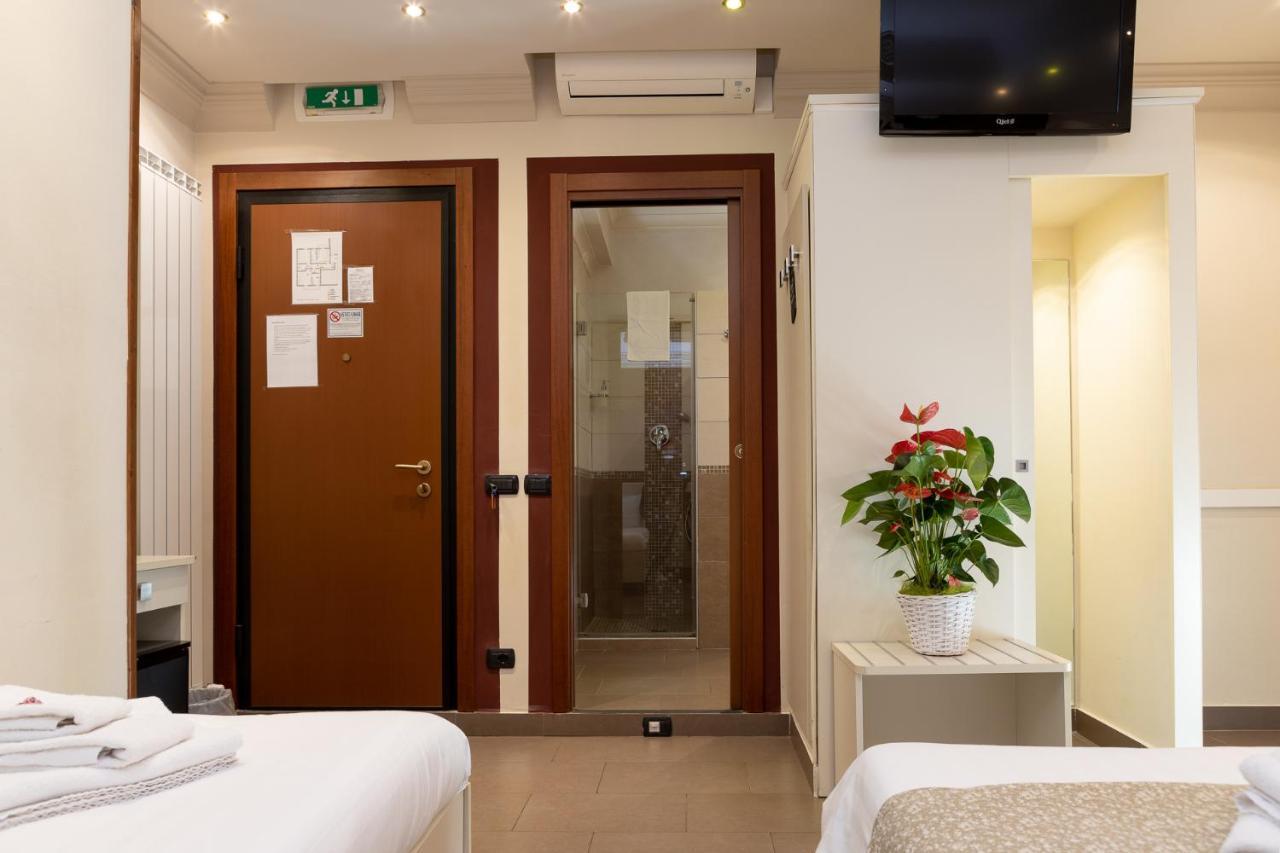 Il Piccolo Piacenza Otel Dış mekan fotoğraf