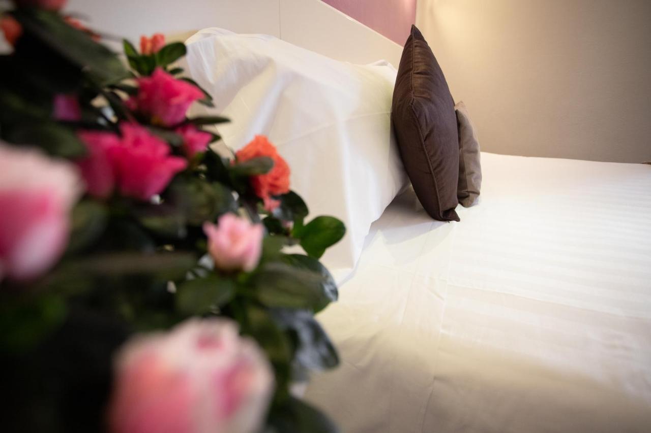 Il Piccolo Piacenza Otel Dış mekan fotoğraf